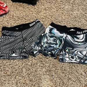 2 pairs Nike spandex